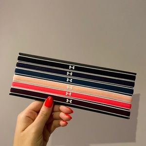 💙3/$30• Under Armour 6-pack headbands📦